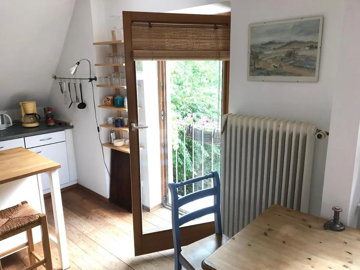 Charmante Altbau-Dg-Wohnung München