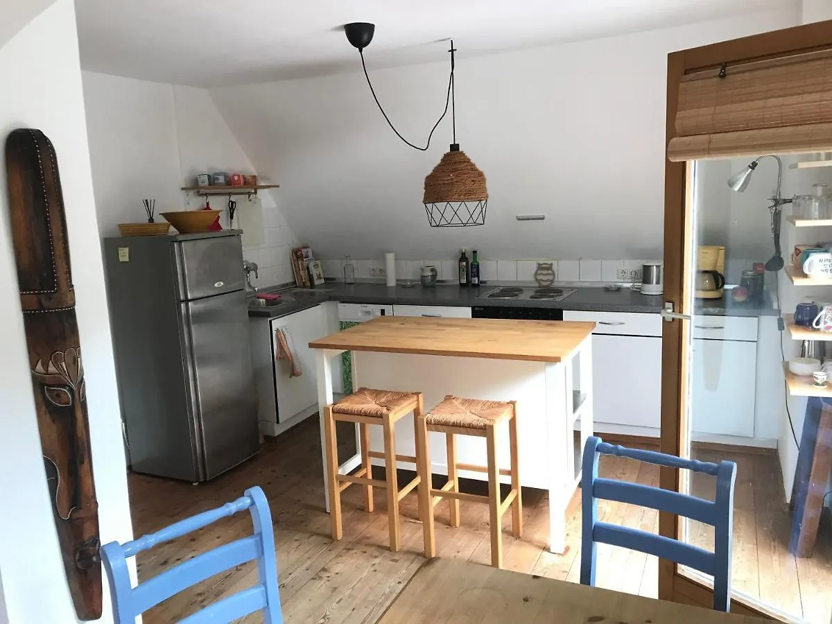 Lägenhet Charmante Altbau-Dg-Wohnung München Tyskland